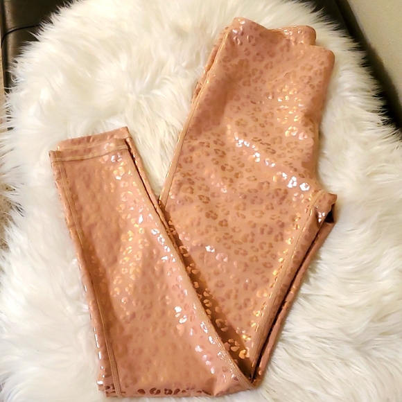 Nova Wild Leopard Metallic sport set - Picture 3 of 17